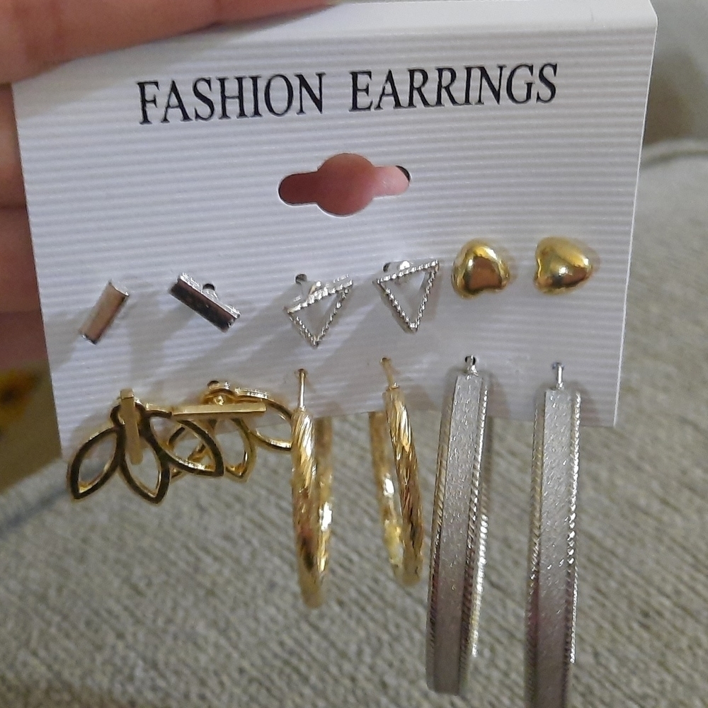EARRINGS - Picture 2 of 2